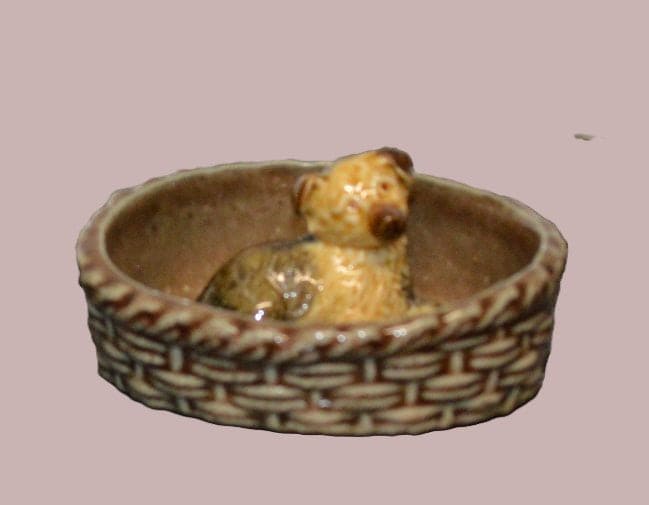WADE TRINKET DISH WITH A DOG INSET - TMD167207