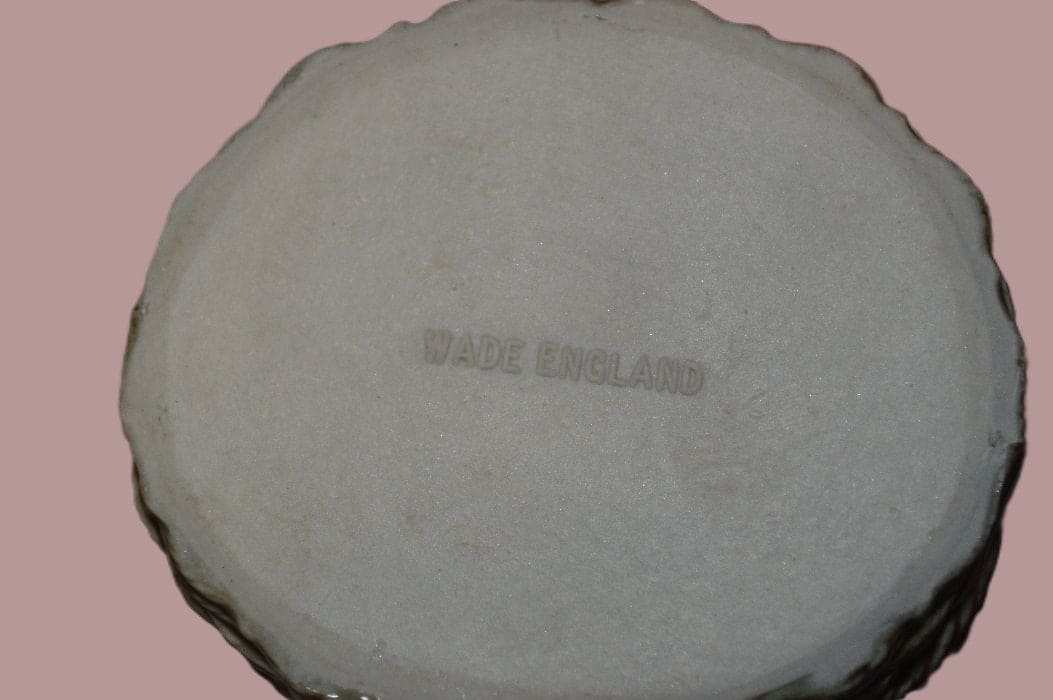 WADE TRINKET DISH WITH A DOG INSET - TMD167207