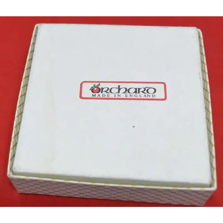 Boxed Set of 6 Coasters – Lady with Pigeons by Willem Haenraets