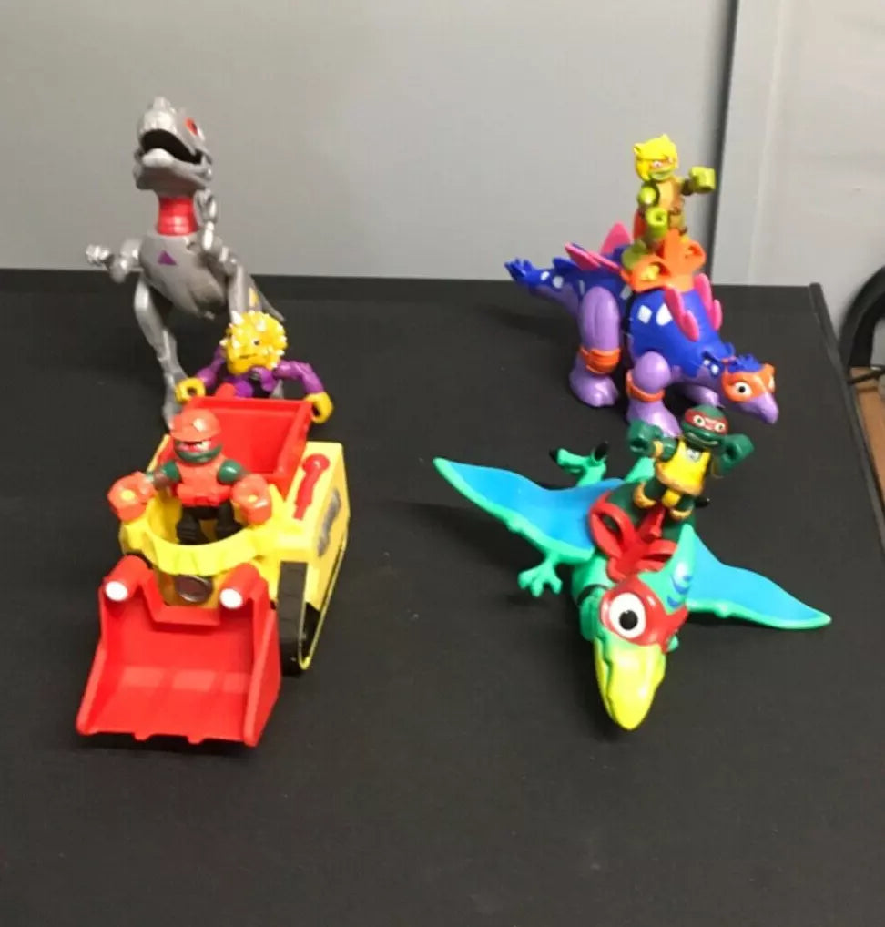 Teenage Mutant Ninja Turtles Dino Toy Playset – 4 Vehicles & Figures - TMD167207
