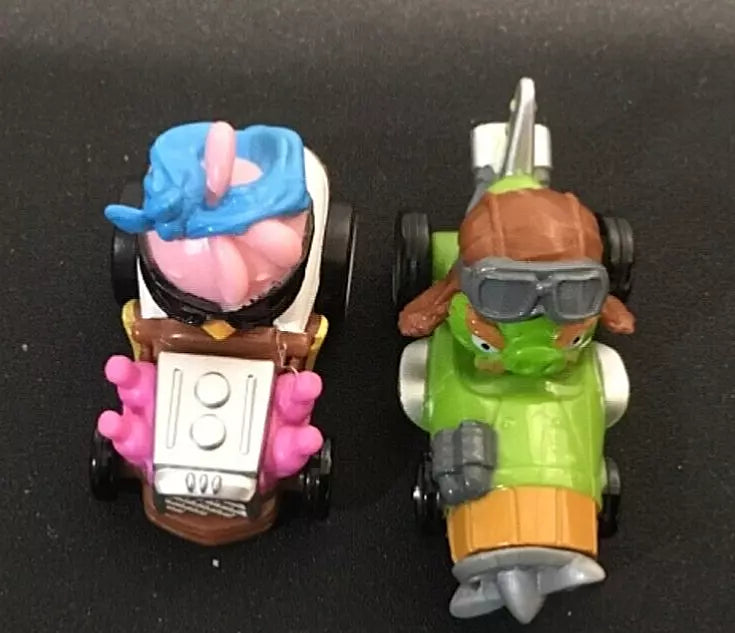 Angry Birds Go! Pig Rock Raceway Toy Set + 8 Racers - TMD167207