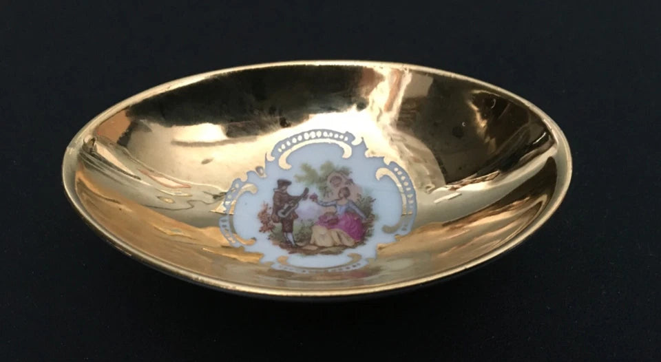 Vintage JWK Bavaria Fragonard Trinket Dish – Courting Couple Scene