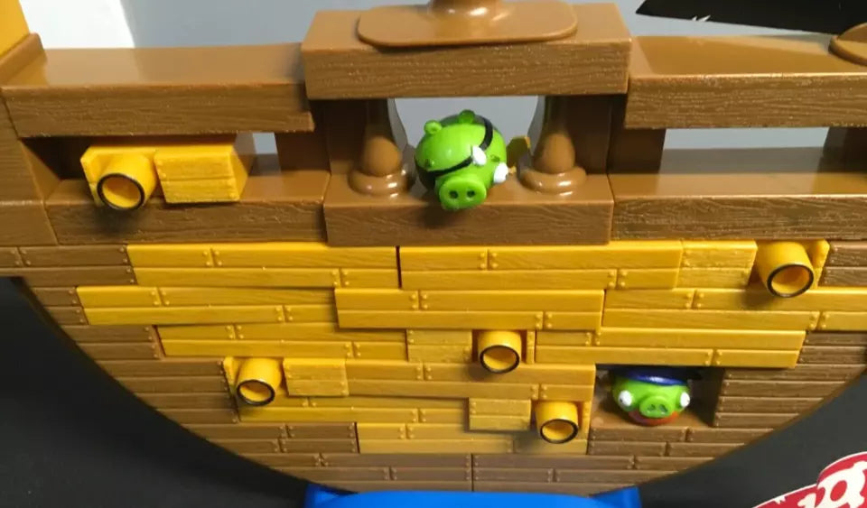 Angry Birds Go! Pirate Pig Attack Jenga – ToyBoxed - TMD167207
