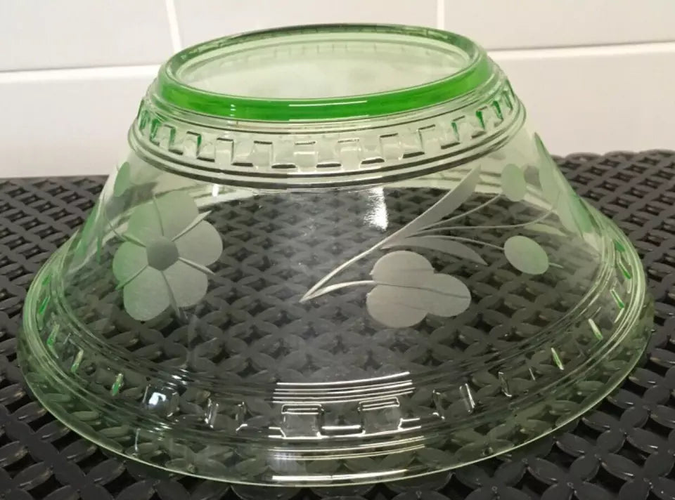 Rare Vintage Uranium Glass Fruit Bowl – Stunning Green Glow
