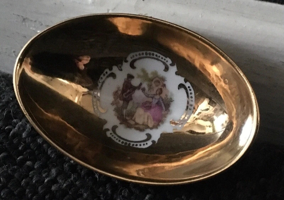 Vintage JWK Bavaria Fragonard Trinket Dish – Courting Couple Scene
