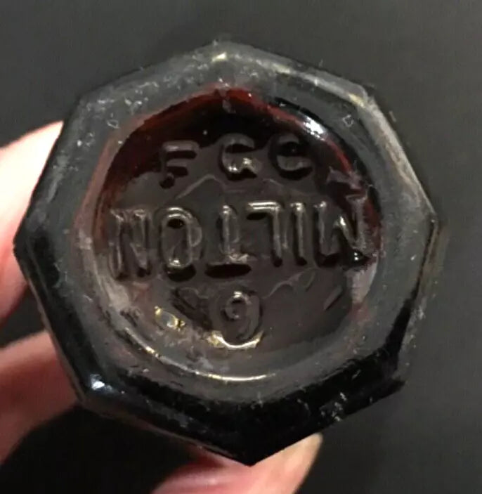 VINTAGE MILTON OCTAGONAL BOTTLE WITH STOPPER