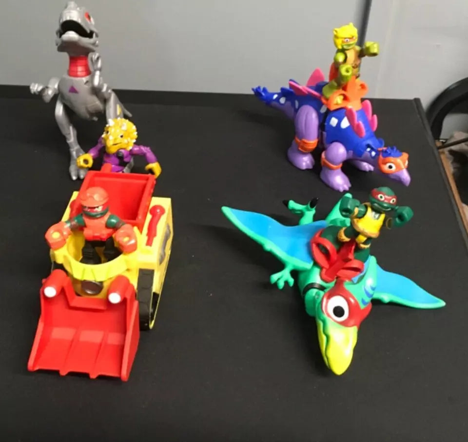 Teenage Mutant Ninja Turtles Dino Toy Playset – 4 Vehicles & Figures - TMD167207