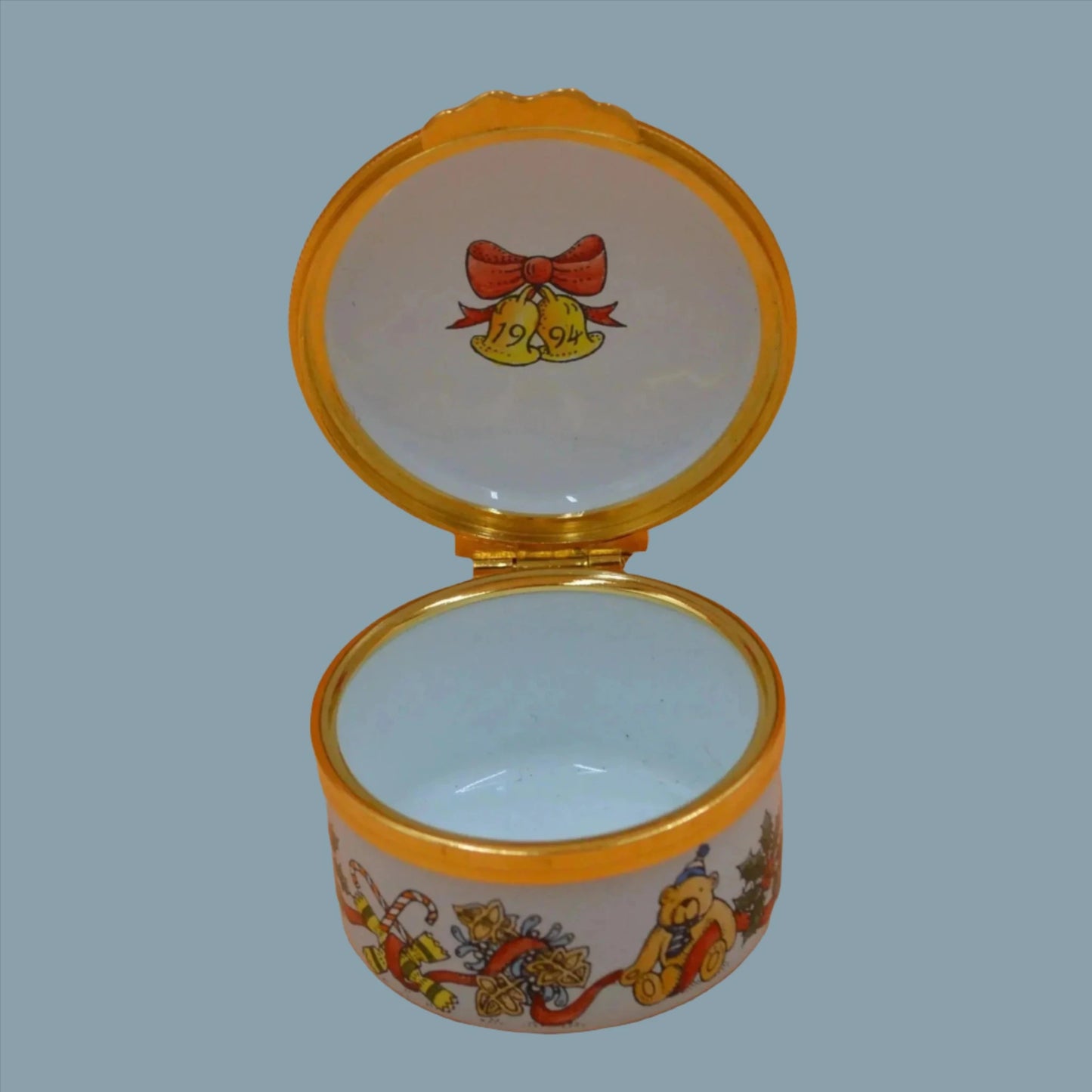 hinged lid. TRINKET POT-TMD167207