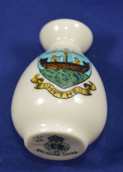 ARCADIAN CRESTED WARE CHINA VASE HYTHE COAT OF ARMS(PREVIOUSLY OWNED) GOOD CONDITION - TMD167207