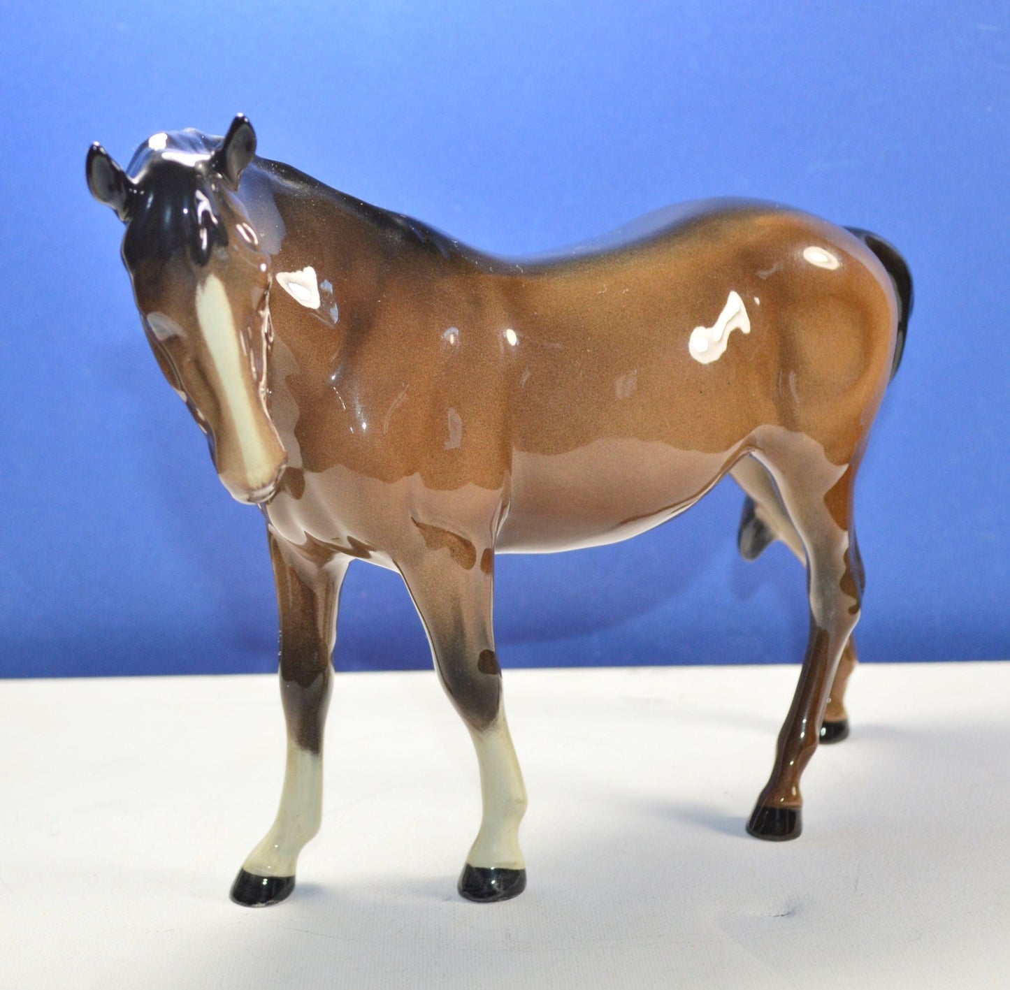 BESWICK BAY MARE FACING LEFT GOOD CONDITION(PREVIOUSLY OWNED)GOOD CONDITION - TMD167207