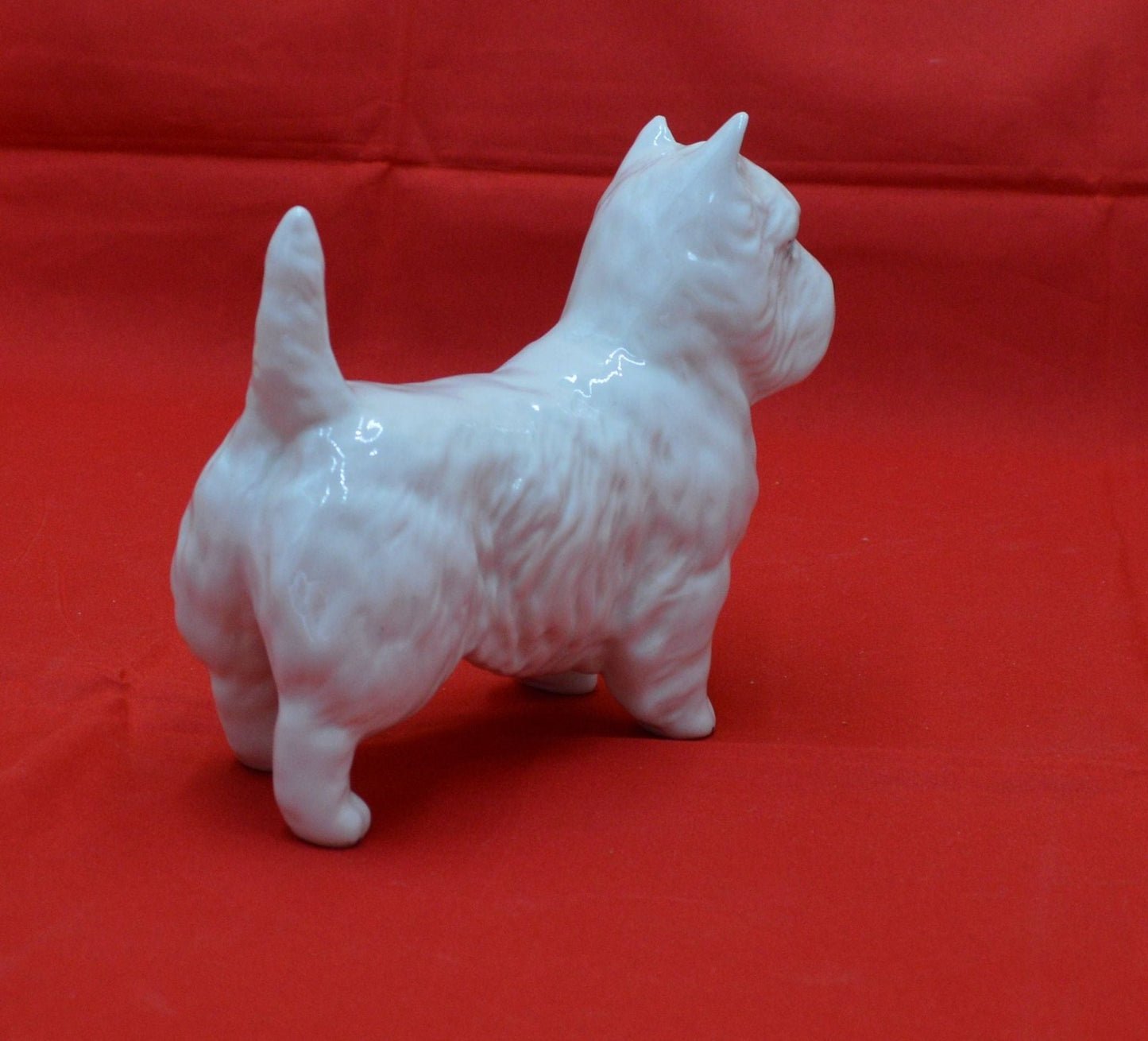 BESWICK DOG FIGURINE WEST HIGHLAND TERRIER(PREVIOUSLY OWNED) GOOD CONDITION - TMD167207