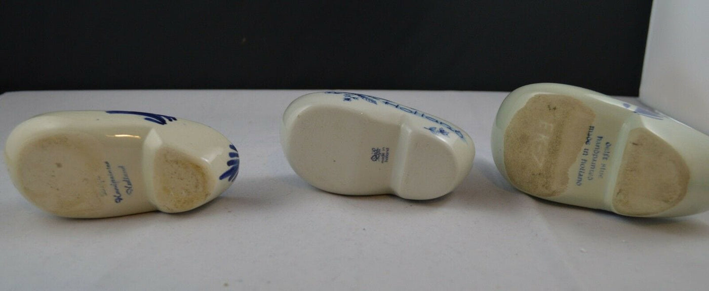 BLUE AND WHITE DELFT CLOGS & DELFT STYLE BLUE AND WHITE CLOGS PLUS SMALL VASE( PREVIOUSLY OWNED) GOOD CONDITION - TMD167207