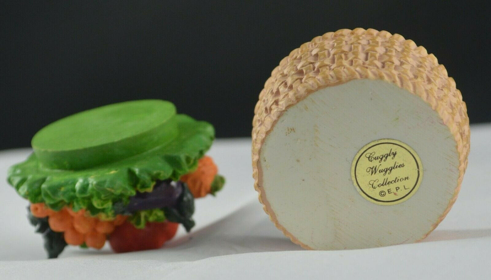 COLLECTION OF FIVE DIFFERENT SMALL ORNAMENTS GOOD CONDITION - TMD167207