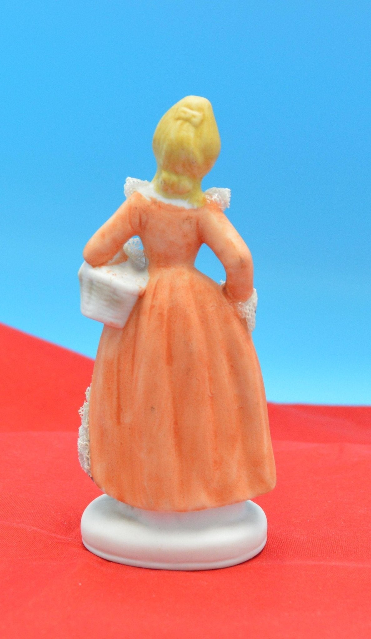 DECORATIVE FIGURINES A PAIR OF PERIOD STYLE FIGURINES - TMD167207