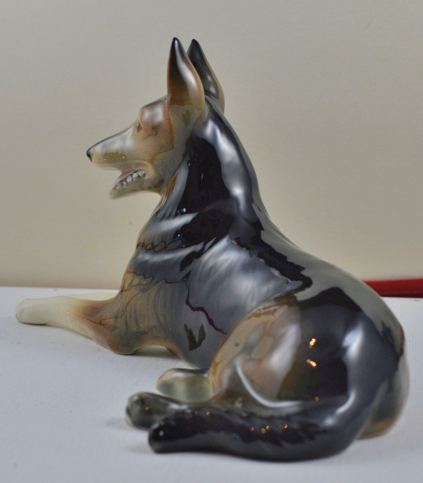 DOG FIGURINE VINTAGE TRENTHAM ART WARE ALSATIAN VERY GOOD CONDITION - TMD167207