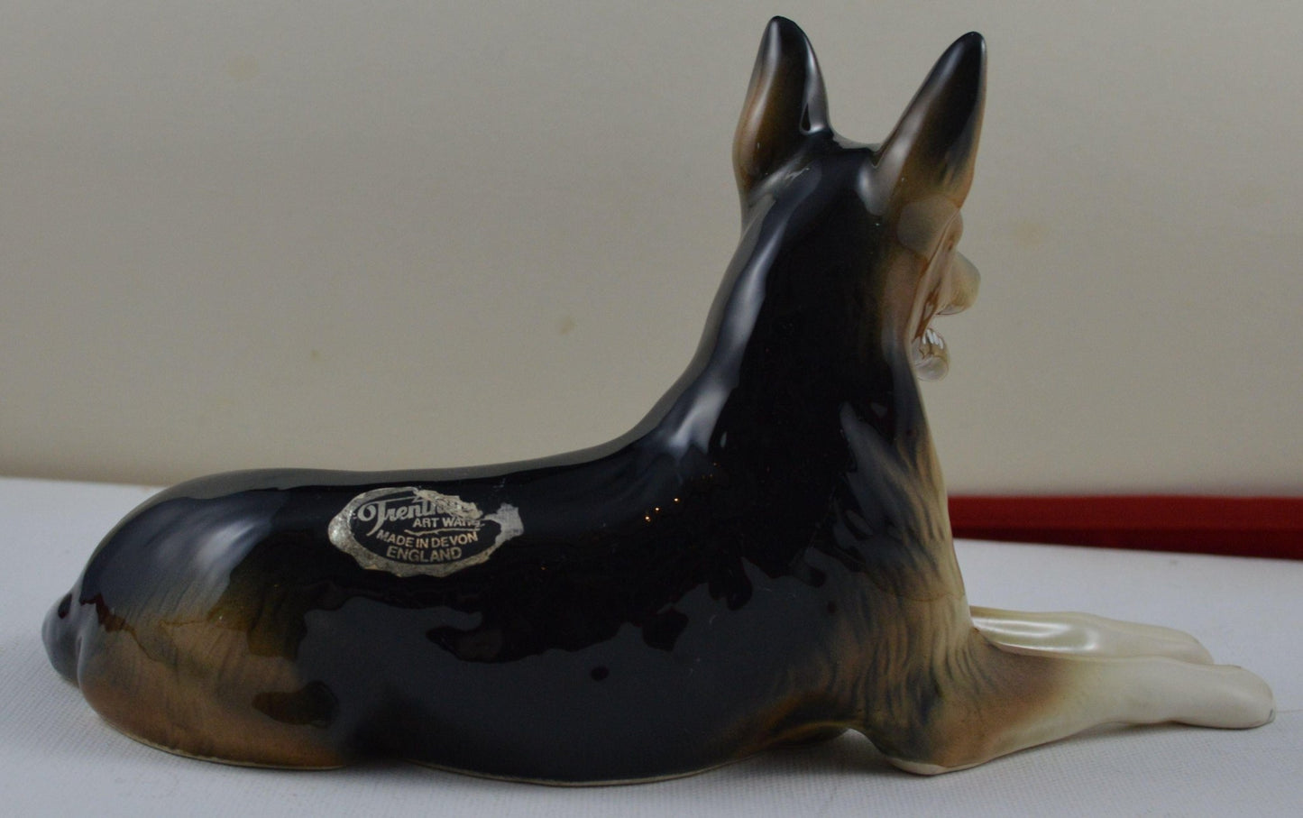 DOG FIGURINE VINTAGE TRENTHAM ART WARE ALSATIAN VERY GOOD CONDITION - TMD167207