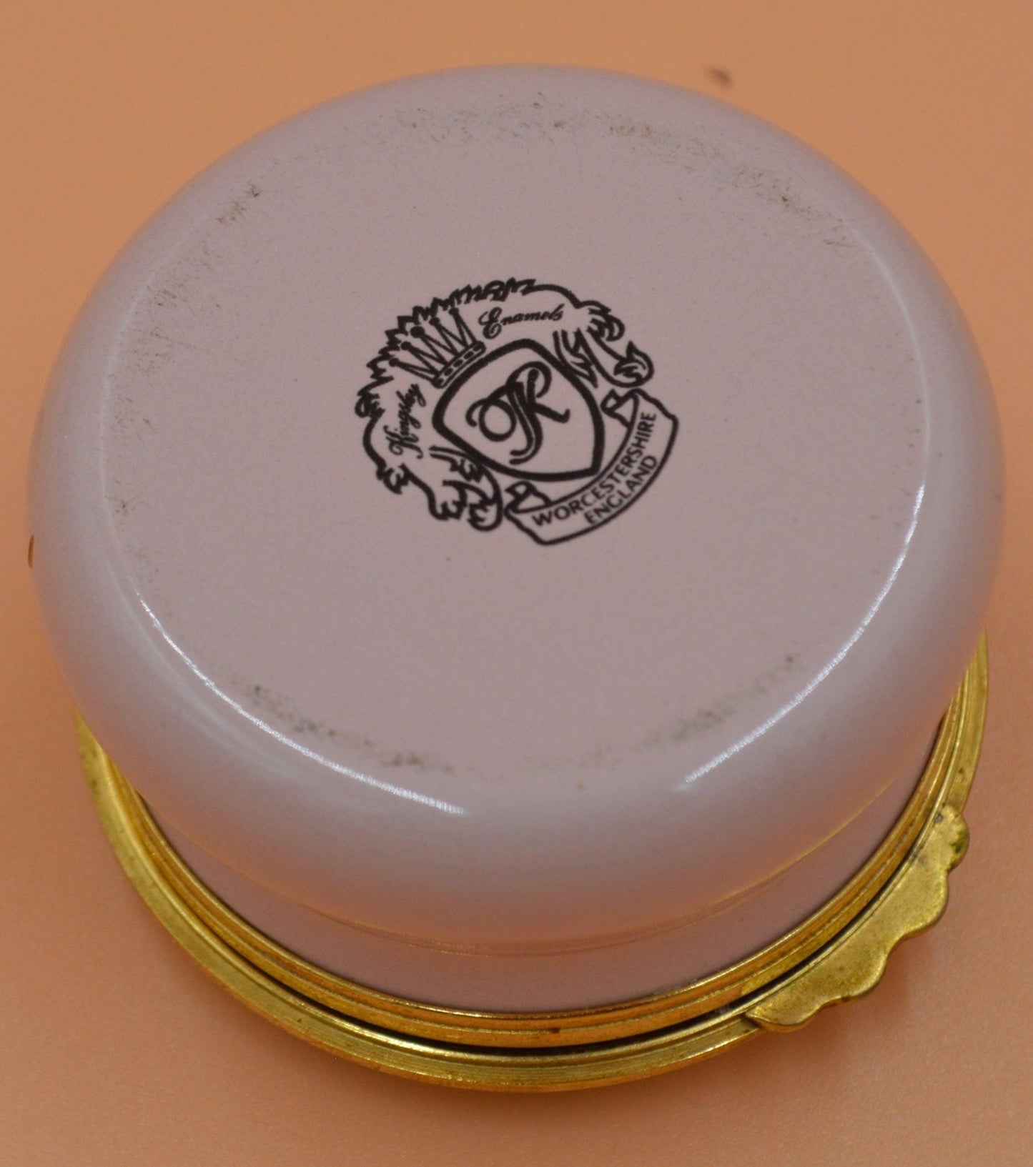 KINGSLEY ENAMELS WORCESTERSHIRE HINGED PINK TRINKET POT WITH LILIES - TMD167207