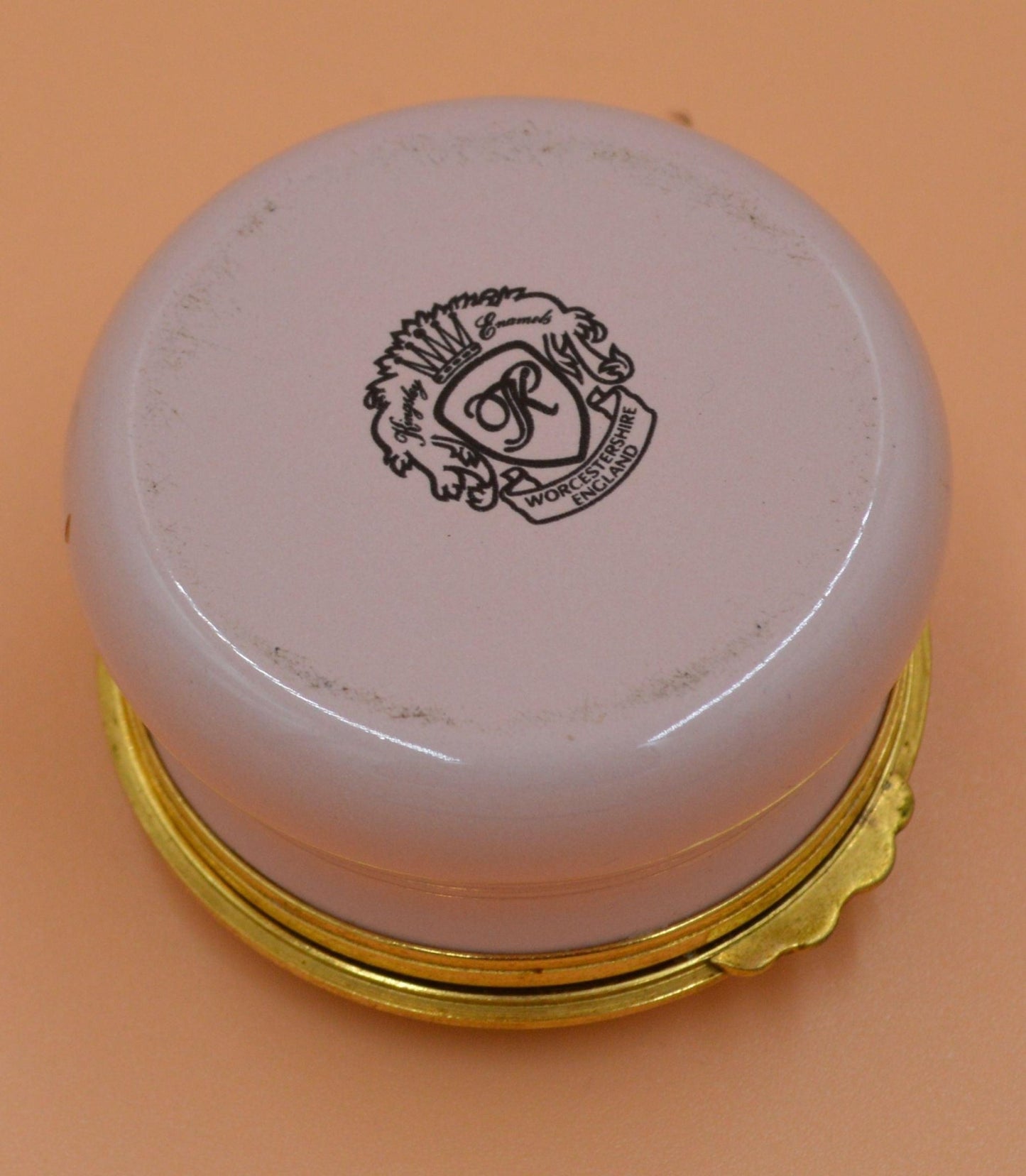 KINGSLEY ENAMELS WORCESTERSHIRE HINGED PINK TRINKET POT WITH LILIES - TMD167207