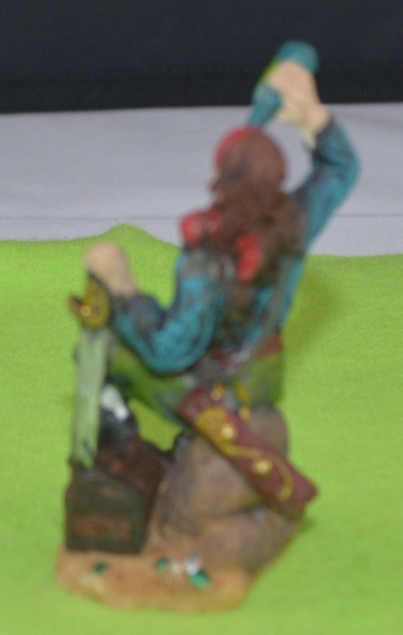 NEW DECORATIVE ORNAMENTS FOUR MINIATURE PIRATES - TMD167207