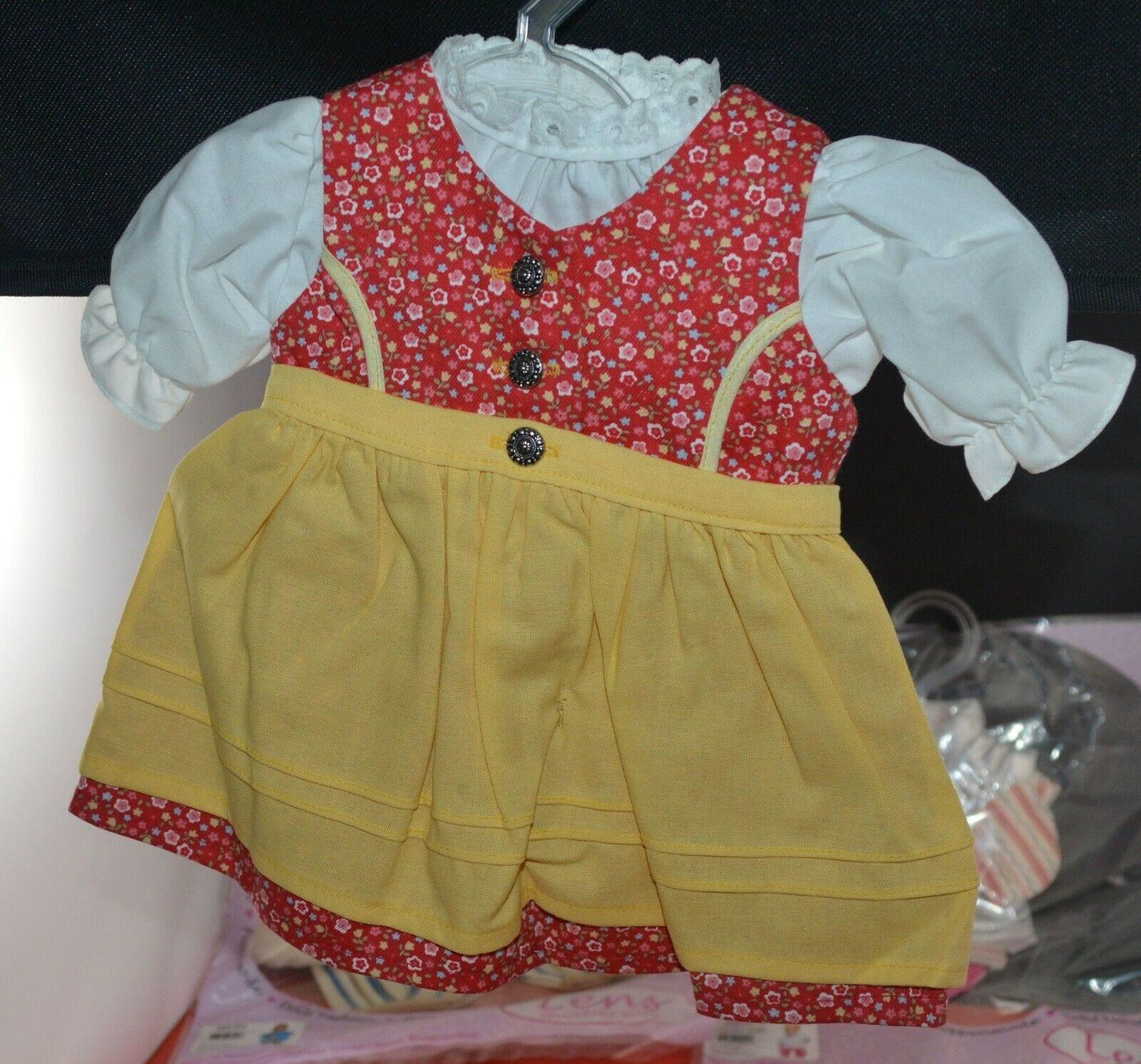 NEW DOLLS CLOTHES SEVEN DIFFERENT LENS QUALITY DOLLS OUTFITS(SHOP CLEARANCE) - TMD167207