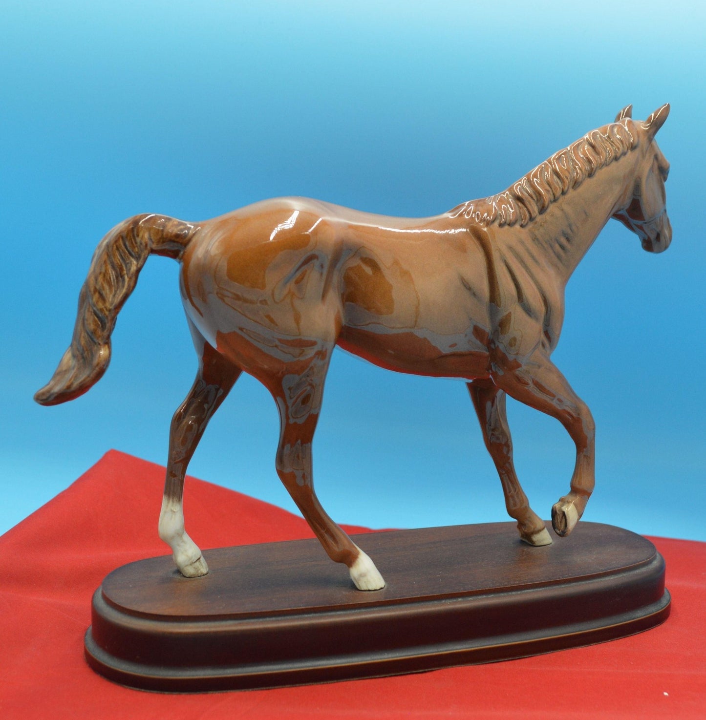 ROYAL DOULTON HAND MADE SCULPTURE MY FIRST HORSE - TMD167207