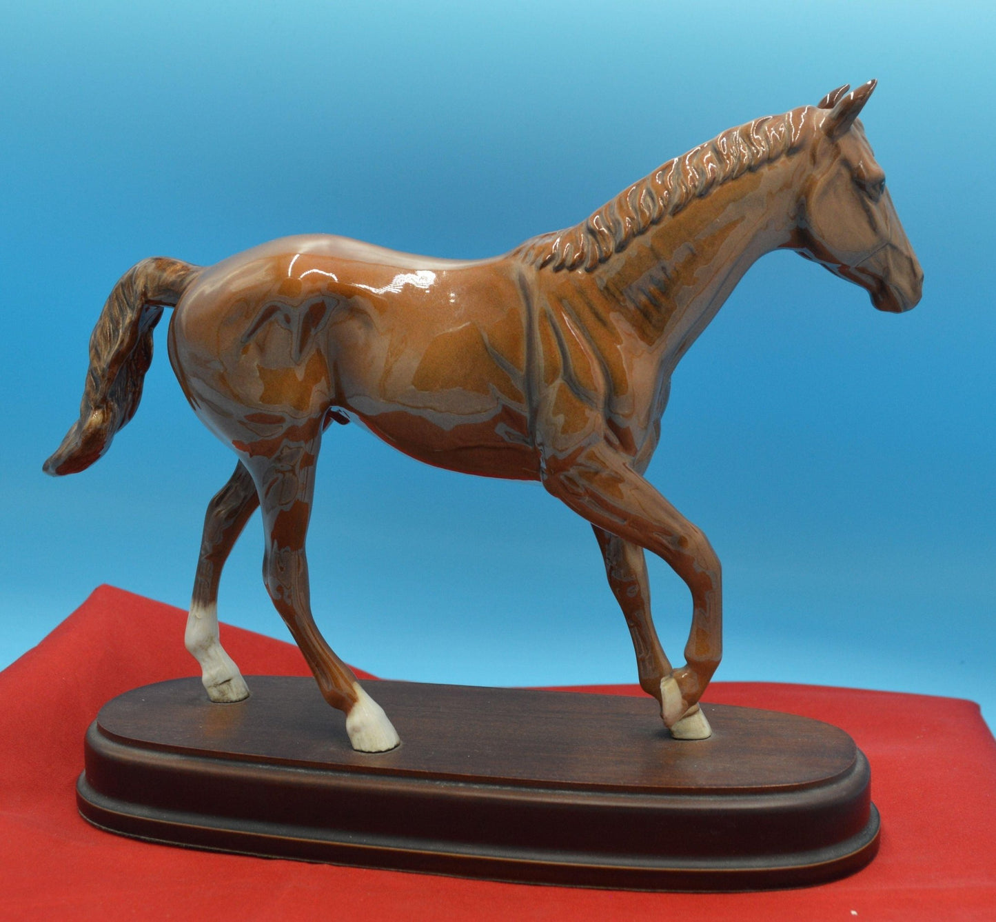 ROYAL DOULTON HAND MADE SCULPTURE MY FIRST HORSE - TMD167207