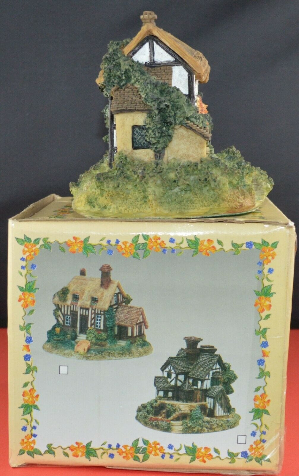 SIX LITTLE MEADOW SERIES ORNAMENTAL COTTAGES by SALCO(PREVIOUSLY OWNED) GOOD CONDITION - TMD167207