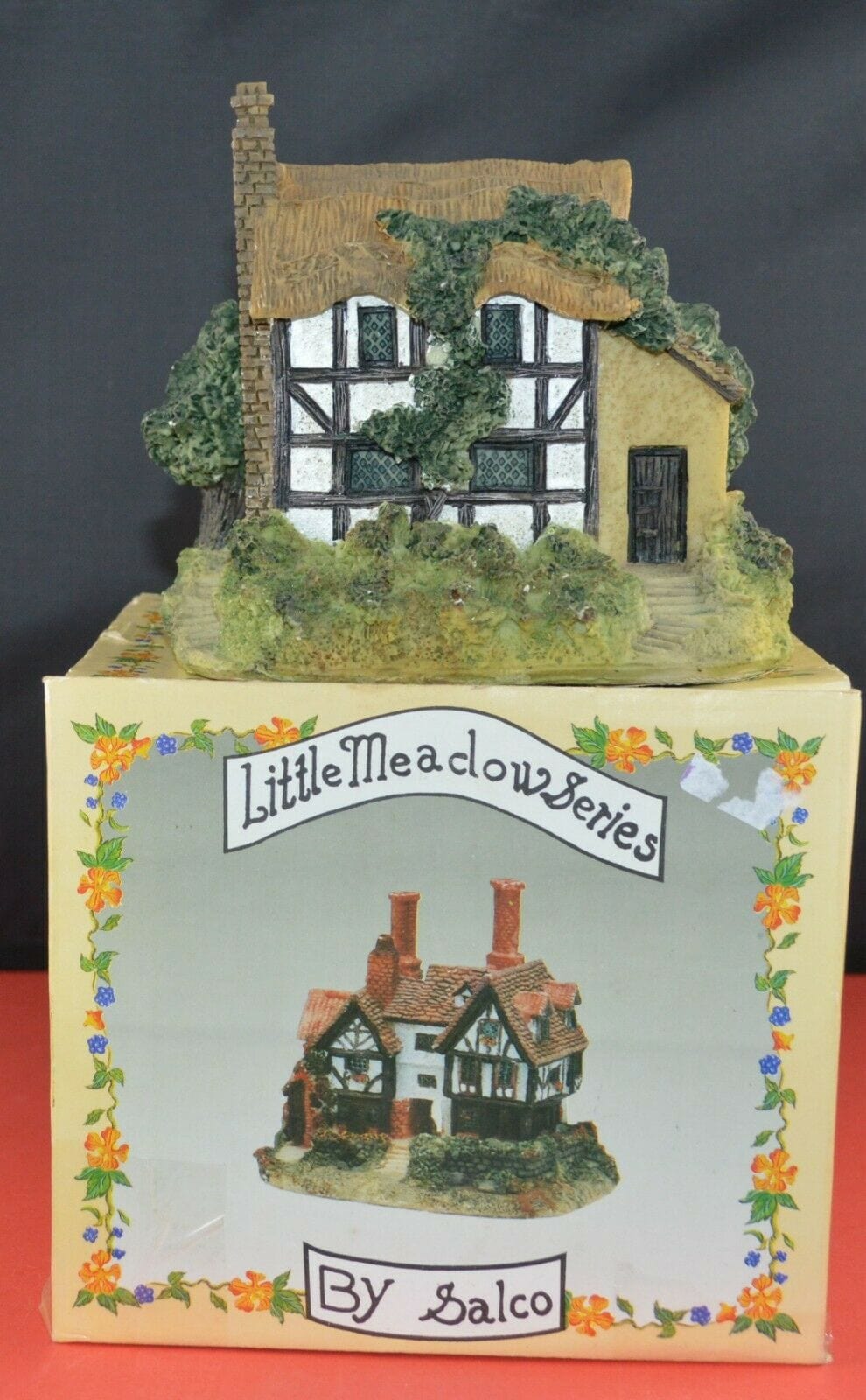 SIX LITTLE MEADOW SERIES ORNAMENTAL COTTAGES by SALCO(PREVIOUSLY OWNED) GOOD CONDITION - TMD167207