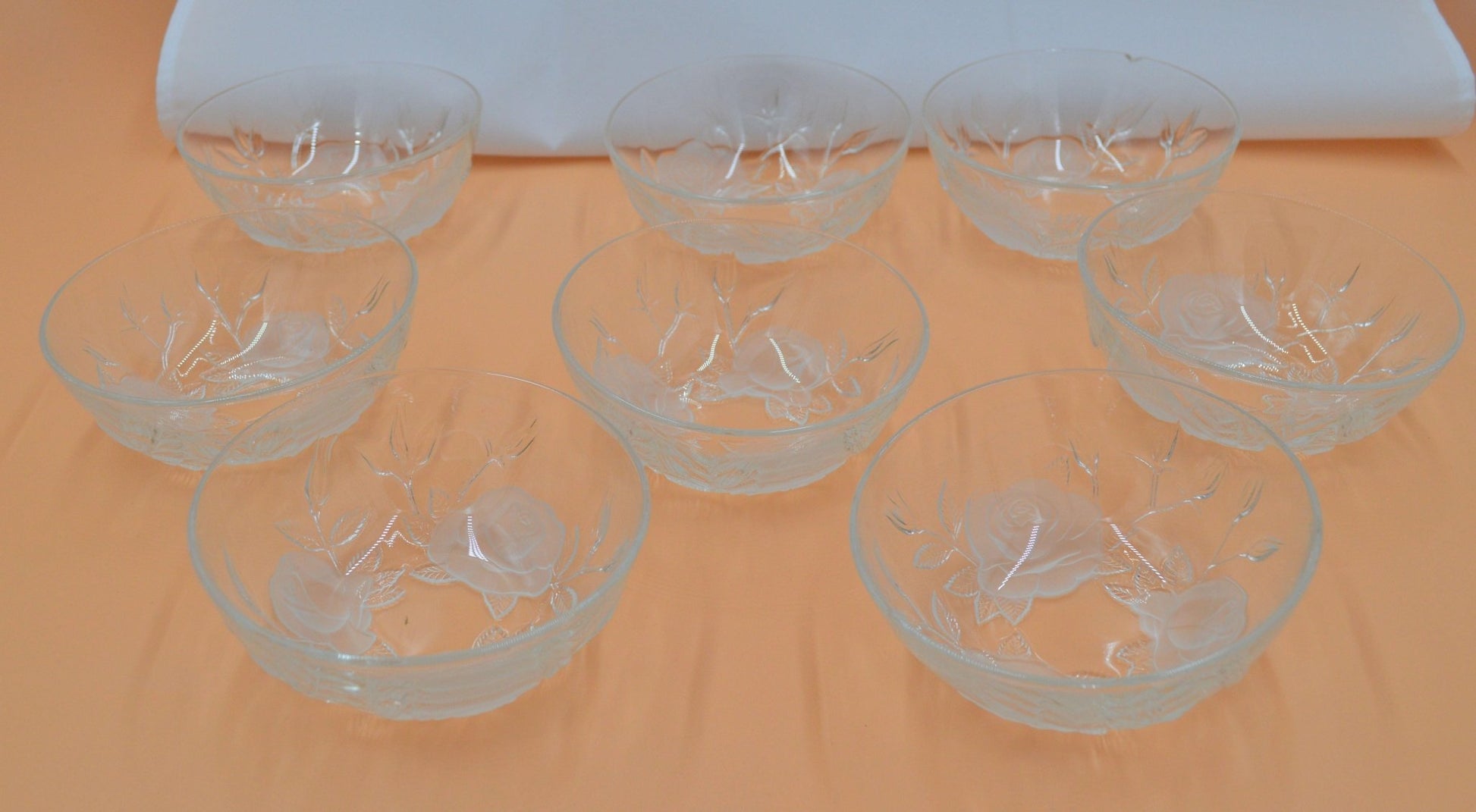 TABLEWARE LUMINARC SCARLETT SATINE EIGHT GLASS BOWLS OPAQUE ROSE DESIGN - TMD167207