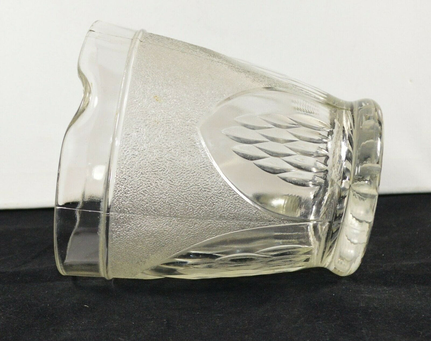 TABLEWARE VINTAGE GLASS JUG(PREVIOUSLY OWNED)GOOD CONDITION - TMD167207