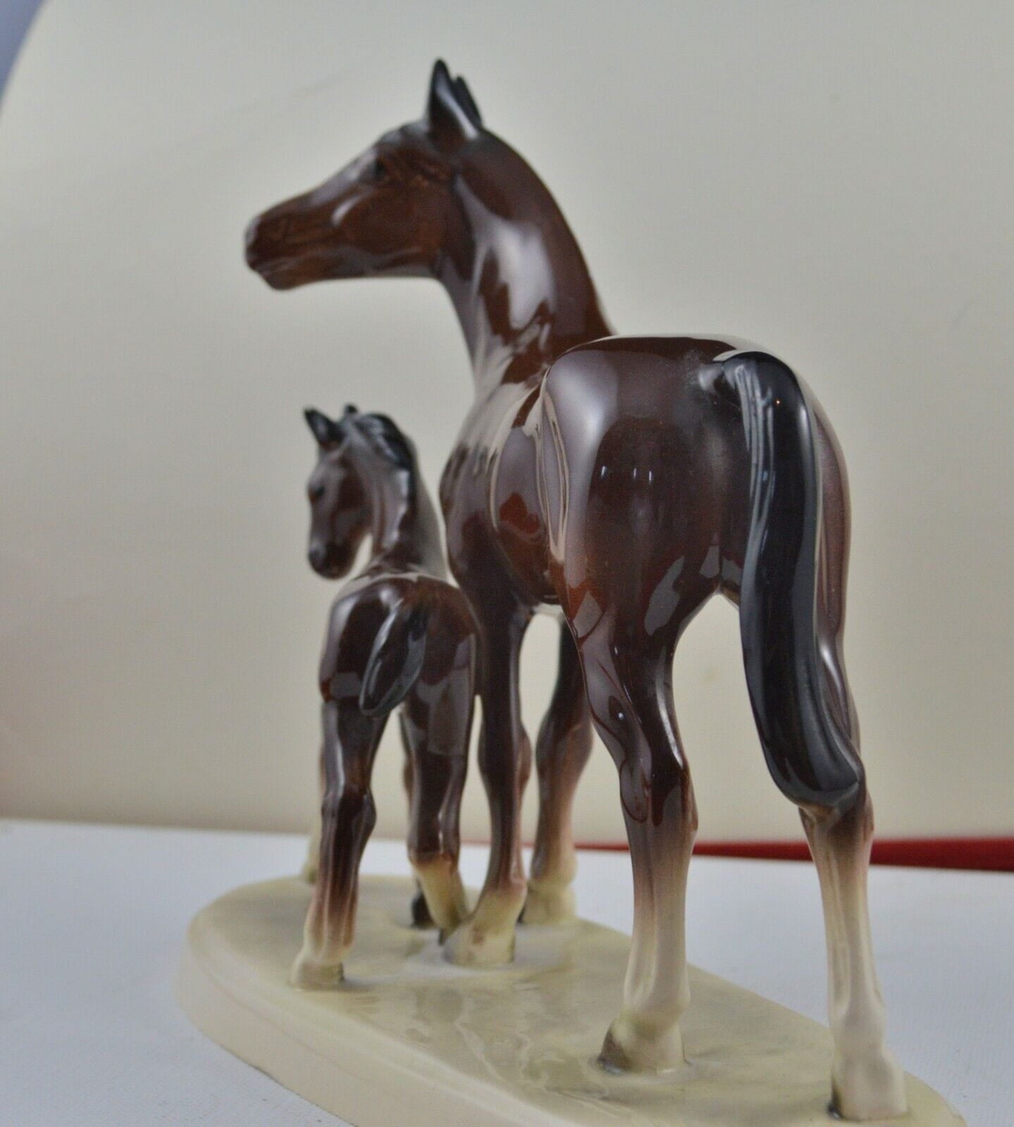 VINTAGE HERTWIG KATZHUTTE HORSE FIGURINE MARE AND FOAL - TMD167207