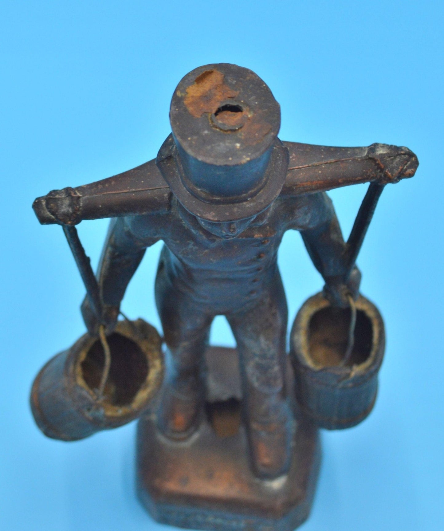 VINTAGE HUMMEL MORS HAMBURG SOUVENIR WATER CARRIER FIGURINE - TMD167207