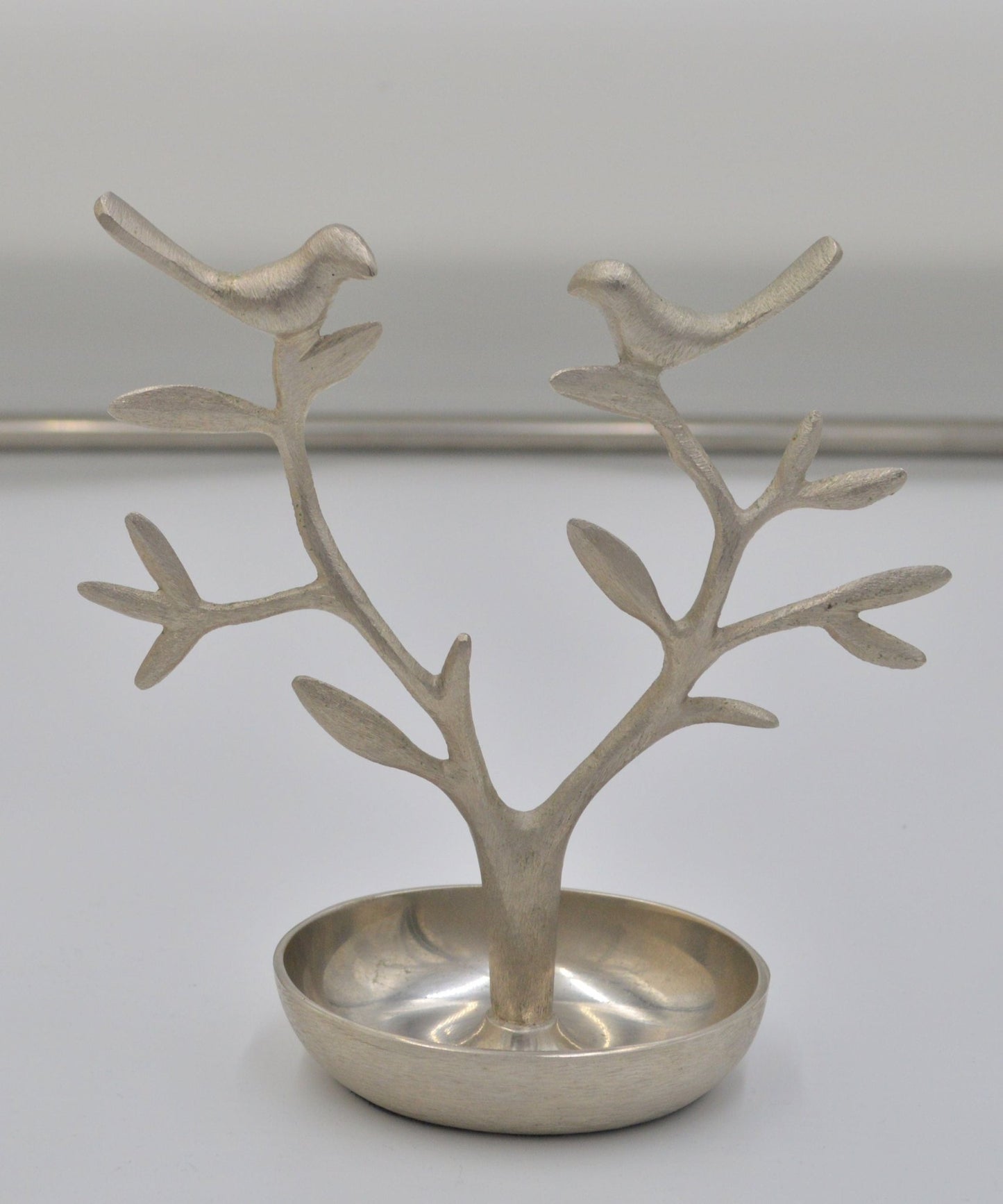 VINTAGE RED ENVELOPE SILVER METAL JEWELLERY TREE WITH BIRDS(PREVIOUSLY OWNED) VERY GOOD CONDITION - TMD167207