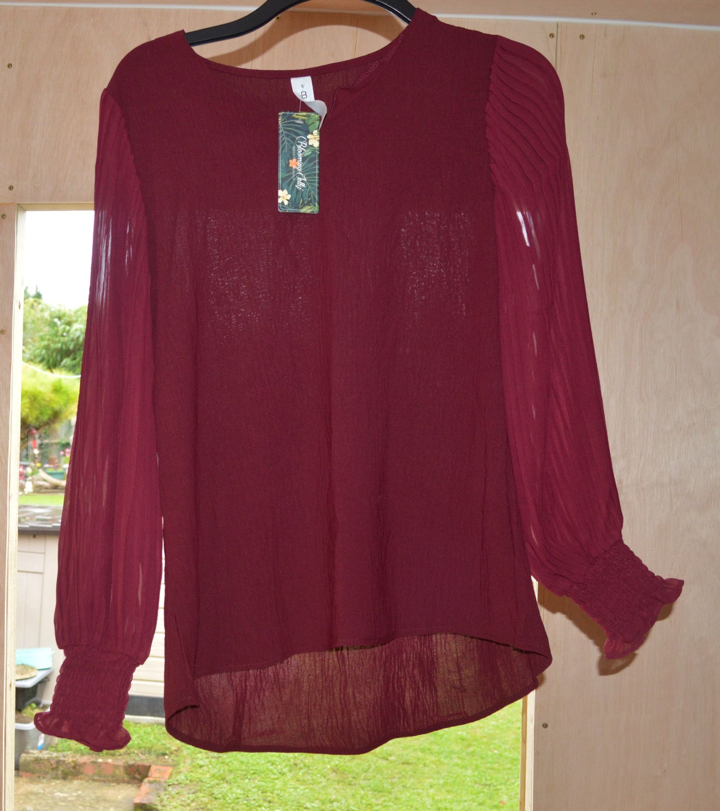 Women’s Top Bundle – Black & Red, Size S - TMD167207