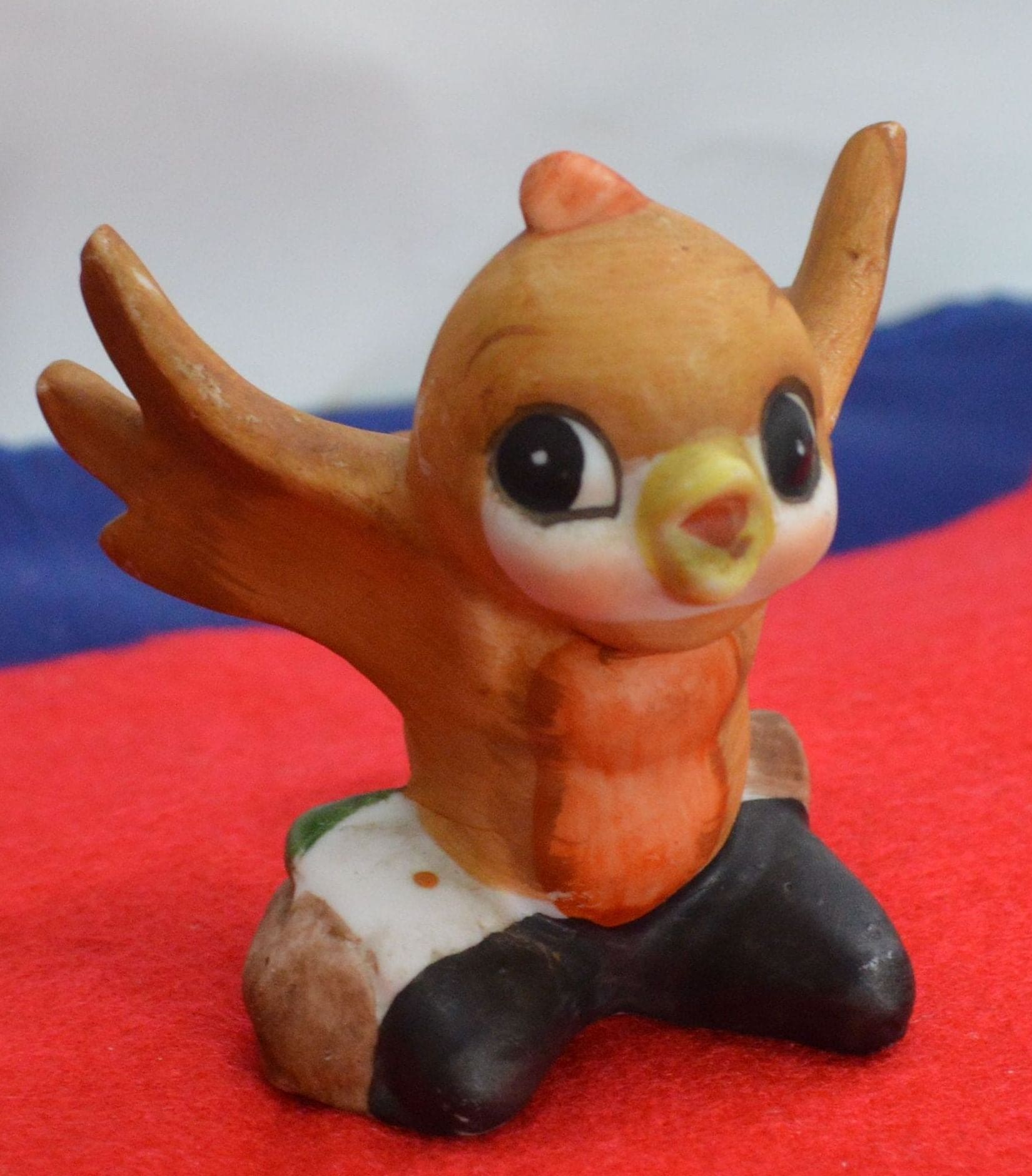 Hand-Painted Bird Figurine | Vintage Collectible Decor - TMD167207