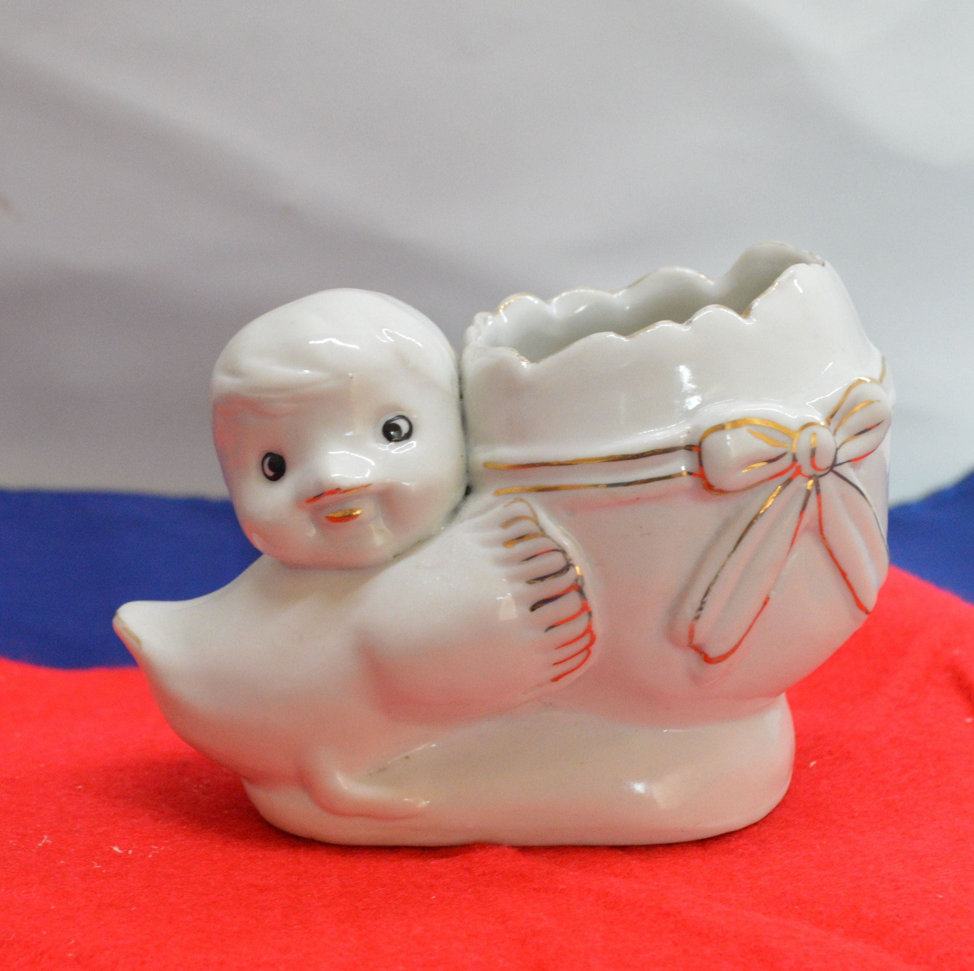 Small Chick with Egg Planter - TMD167207
