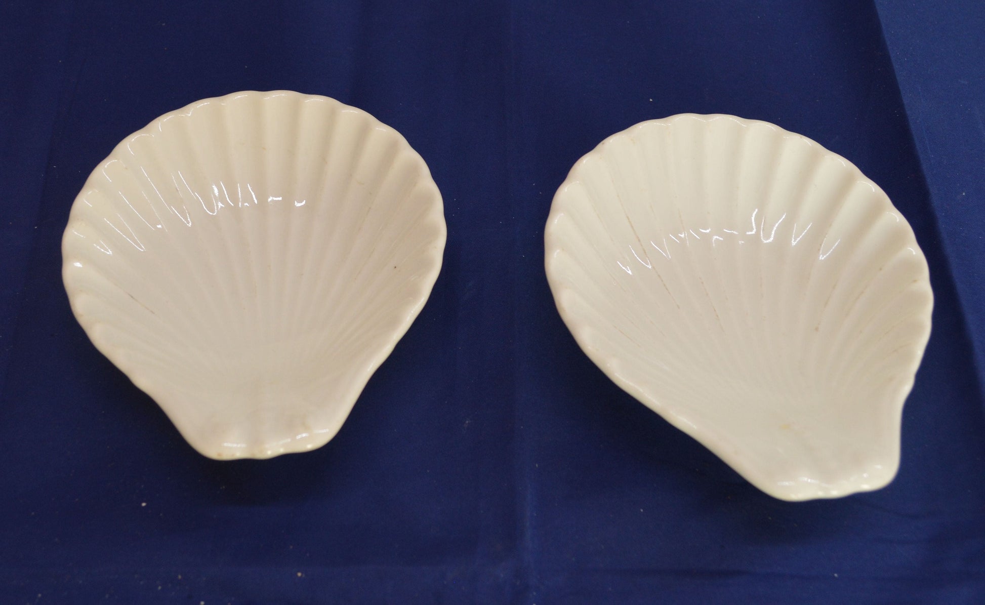 Two Shell-Shaped Soap/Trinket Dishes - TMD167207