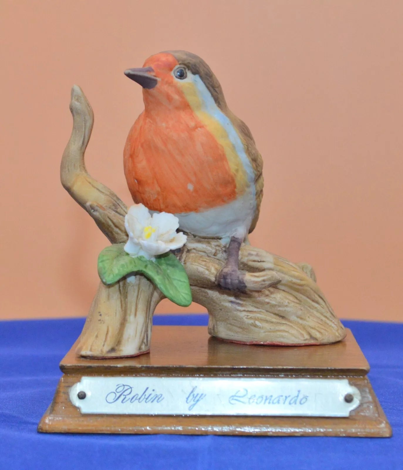 Robin Figurine by The Leonardo Collection"