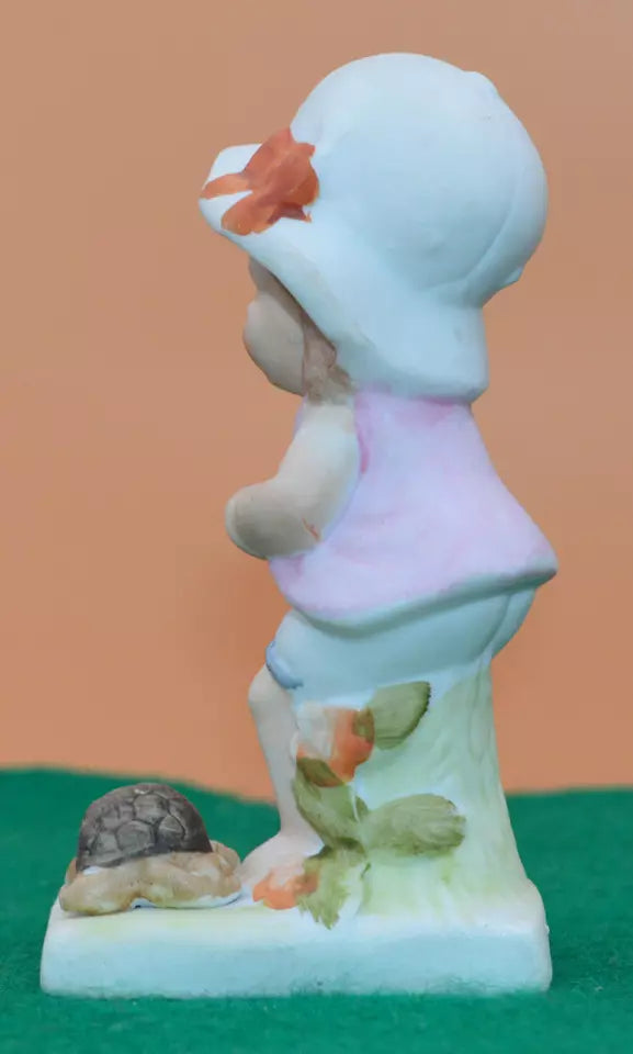 Decorative Figurine  Cute Little Girl with Tortoise - TMD167207