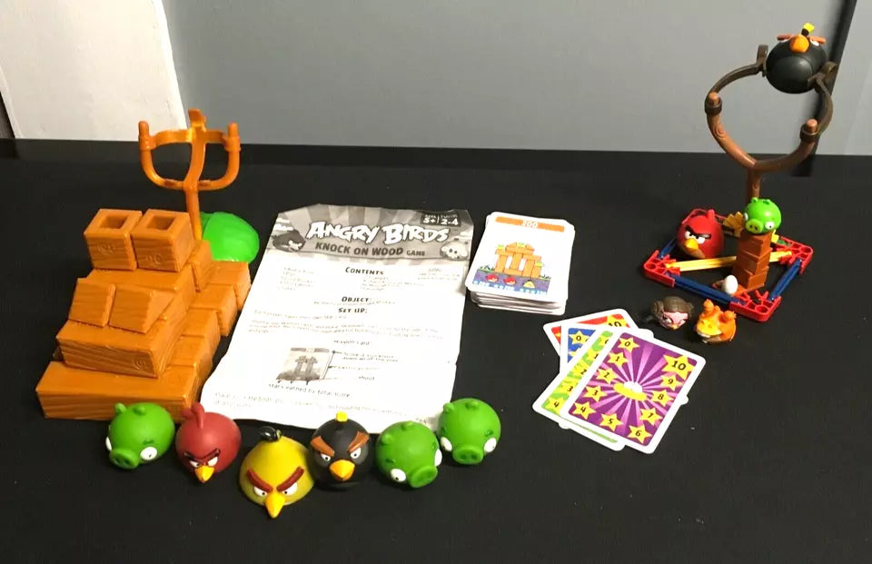 Angry Birds KNEX Sling Shot Toy & Knock on Wood Game Set - TMD167207