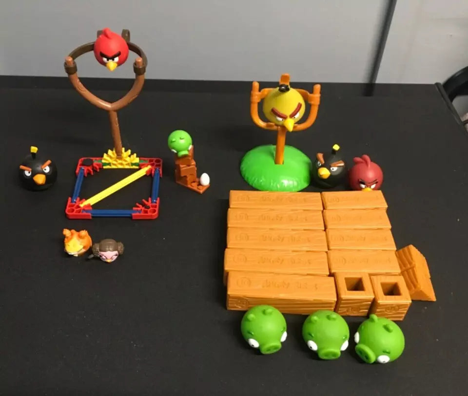Angry Birds KNEX Sling Shot Toy & Knock on Wood Game Set - TMD167207
