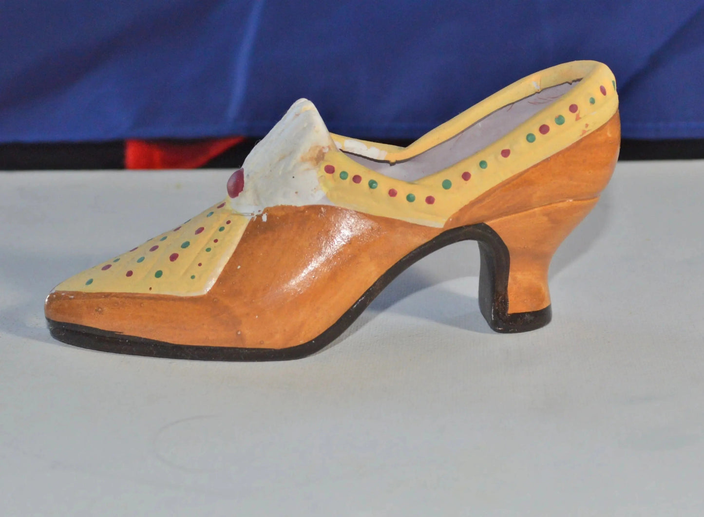 A PAIR OF ORNAMENTAL SHOES GOOD CONDITION Shop Now - TMD167207