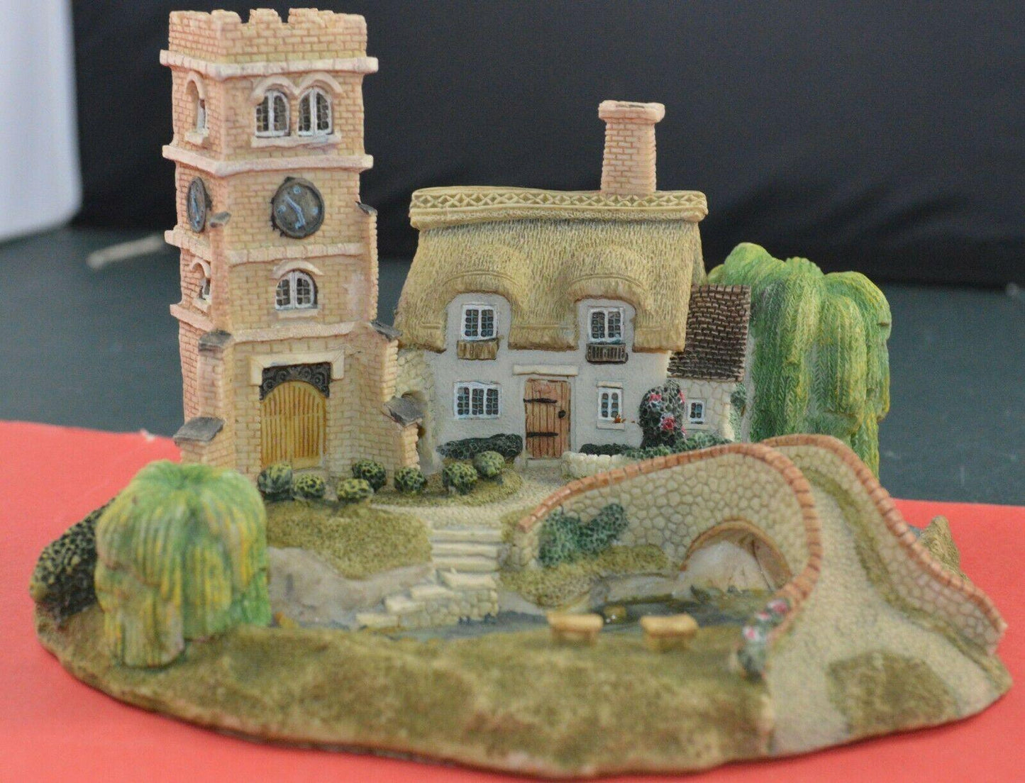 ACADEMY ORNAMENTAL COTTAGE(PREVIOUSLY OWNED) VERY GOOD CONDITION - TMD167207