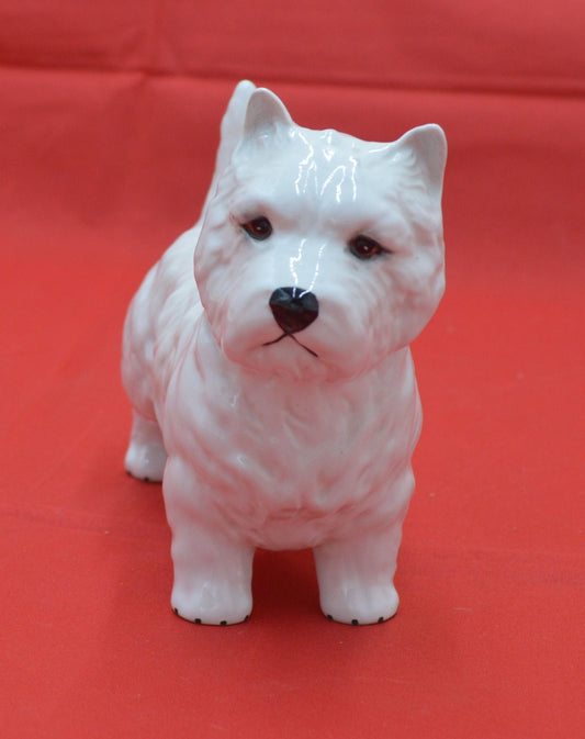 BESWICK DOG FIGURINE WEST HIGHLAND TERRIER(PREVIOUSLY OWNED) GOOD CONDITION - TMD167207