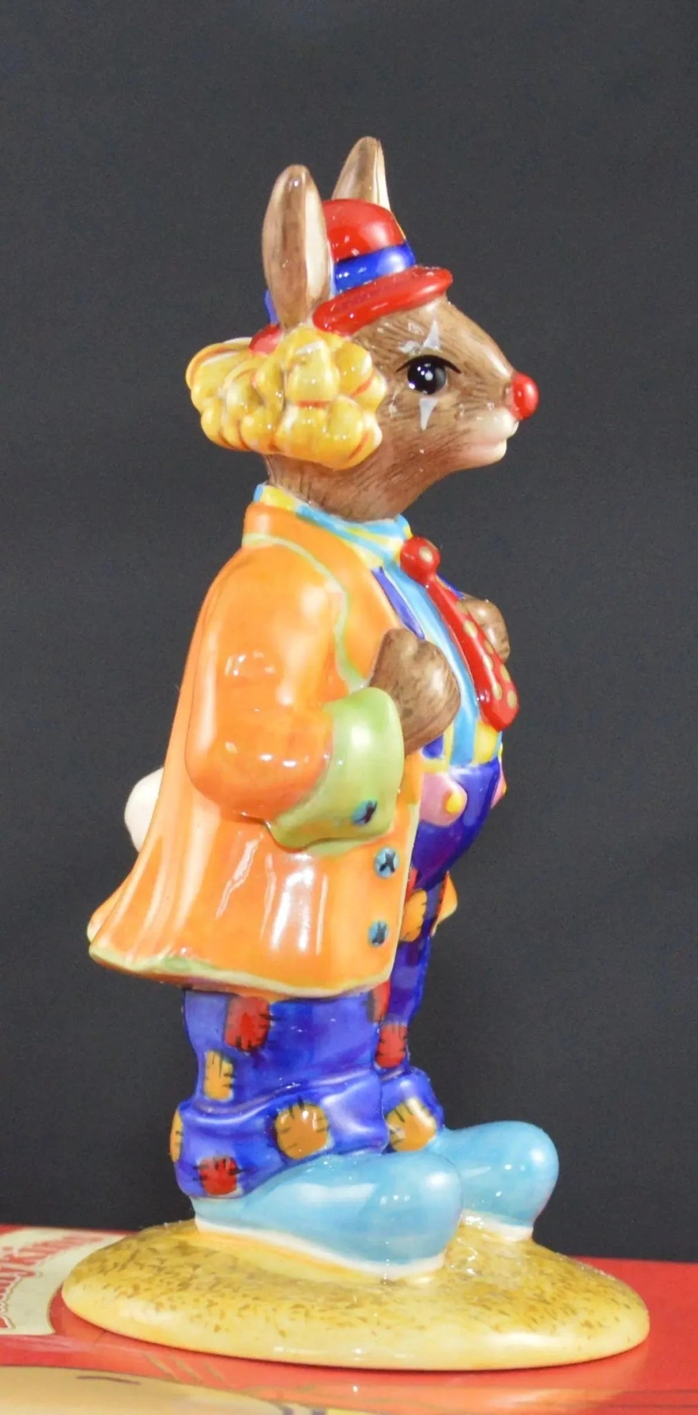 BOXED ROYAL DOULTON BUNNYKINS CLARENCE THE CLOWN DB332 (PREVIOUSLY OWNED)VERY GOOD CONDITION - TMD167207