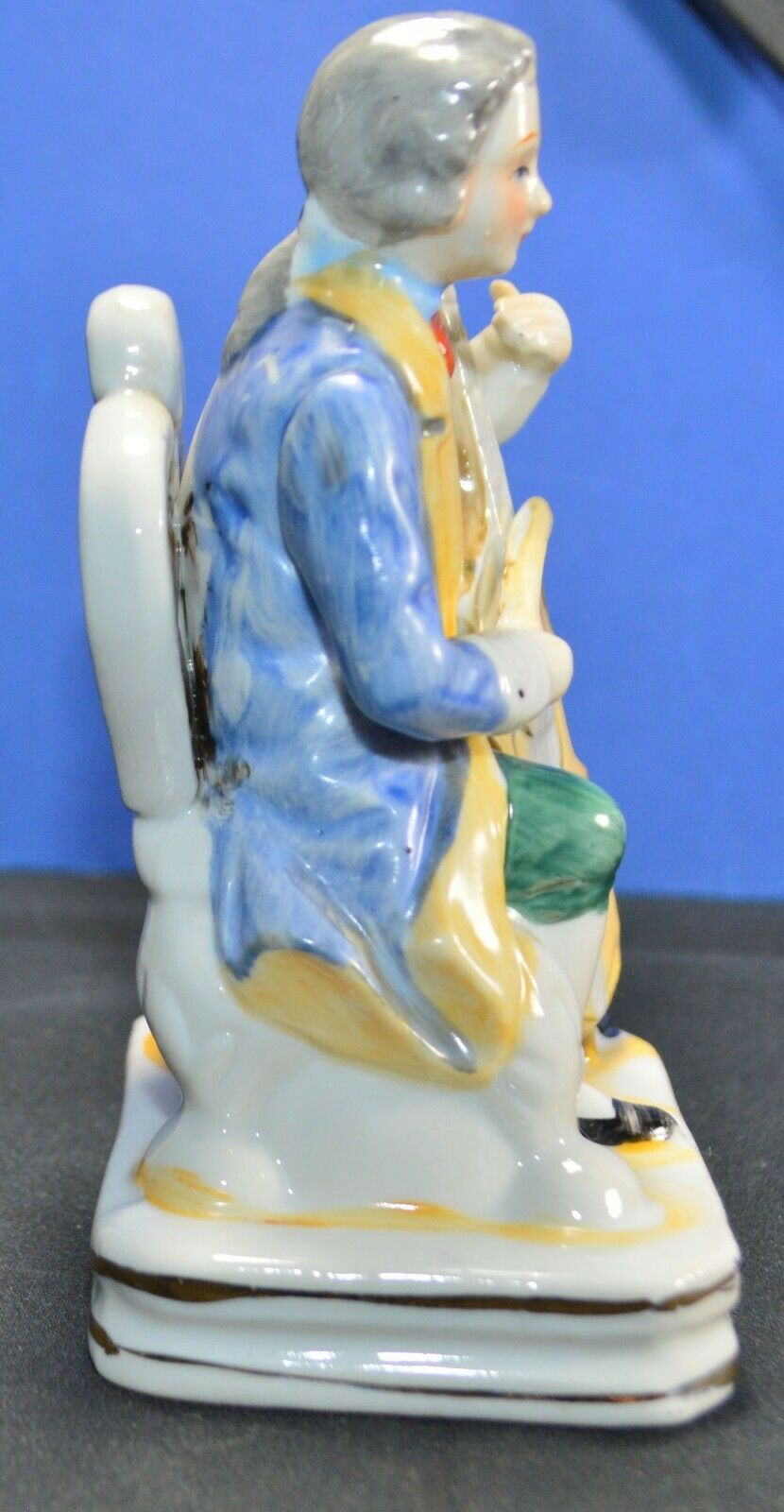 CELLO PLAYER DECORATIVE FIGURINE( PREVIOUSLY OWNED) GOOD CONDITION - TMD167207