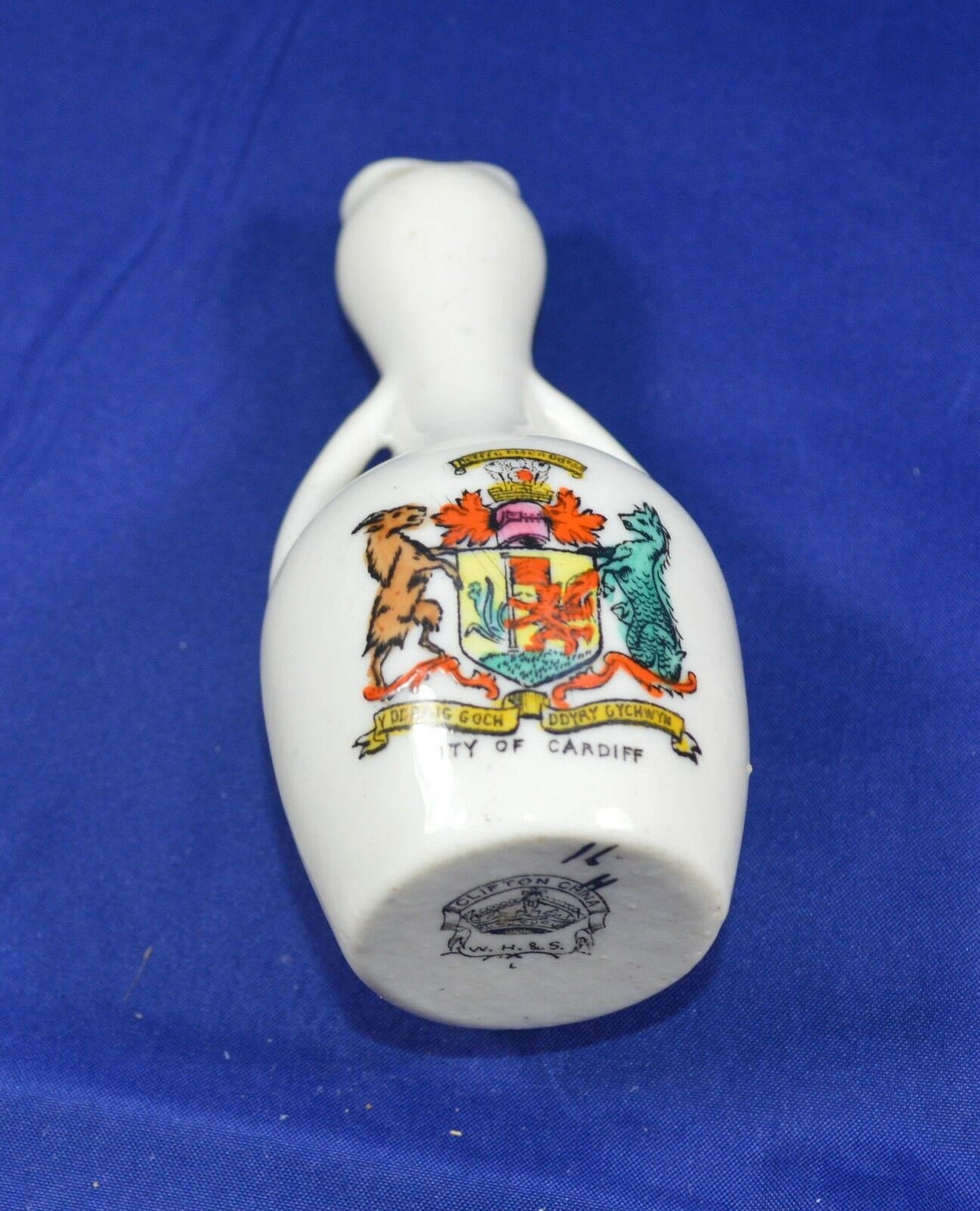 CLIFTON CHINA CRESTED WARE TWO HANDLED VASE TULIP STYLE OPENING CITY OF CARDIFF(PREVIOUSLY OWNED) - TMD167207