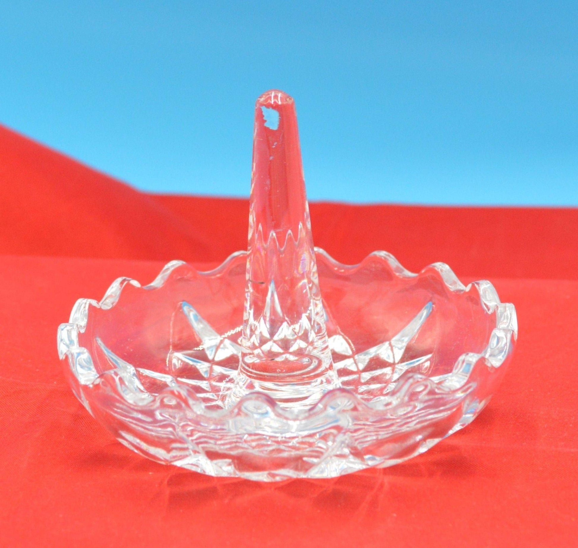 CUT GLASS RING HOLDER TRINKET DISH - TMD167207