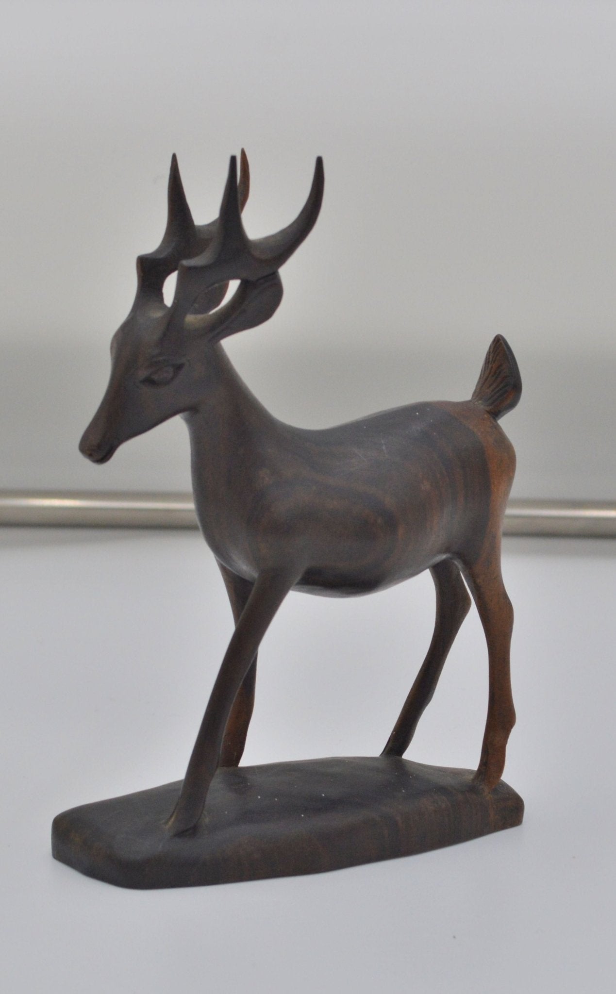 DECORATIVE DARK WOODEN STAG FIGURINE(PREVIOUSLY OWNED) VERY GOOD CONDITION - TMD167207