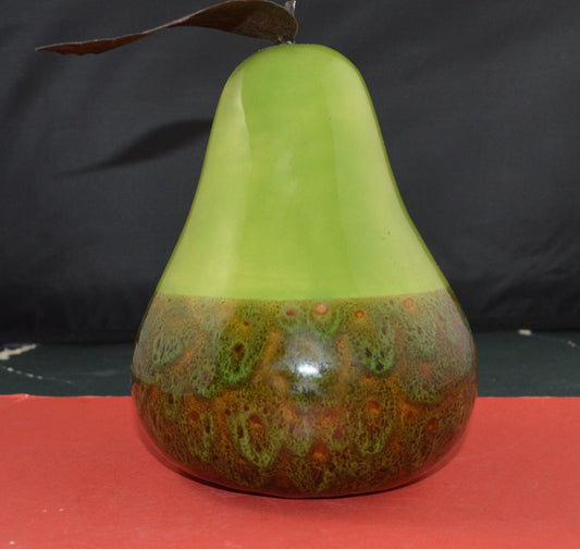 DECORATIVE ORNAMENT GREEN GLASS PEAR(PREVIOUSLY OWNED) GOOD CONDITION - TMD167207